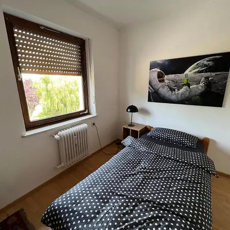 Grosse Mit Grossem Balkon *