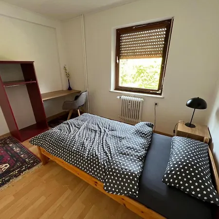 公寓 Grosse Mit Grossem Balkon